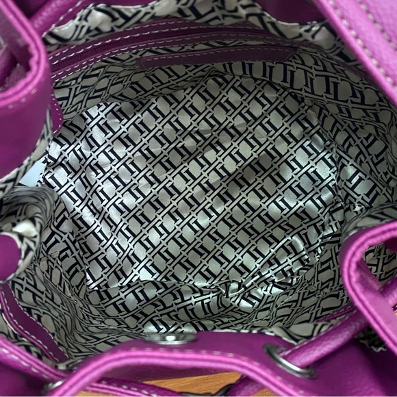 TIGNANELLO Purple Magenta Pebbled Leather Drawstring Tassel Bucket Shoulder Bag - Picture 15 of 16